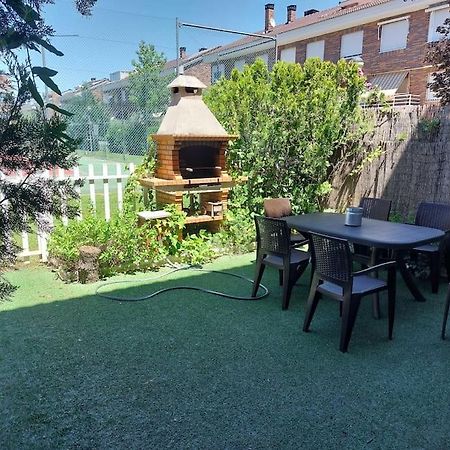 Chalet Urbano En Salamanca Santa Marta de Tormes Extérieur photo